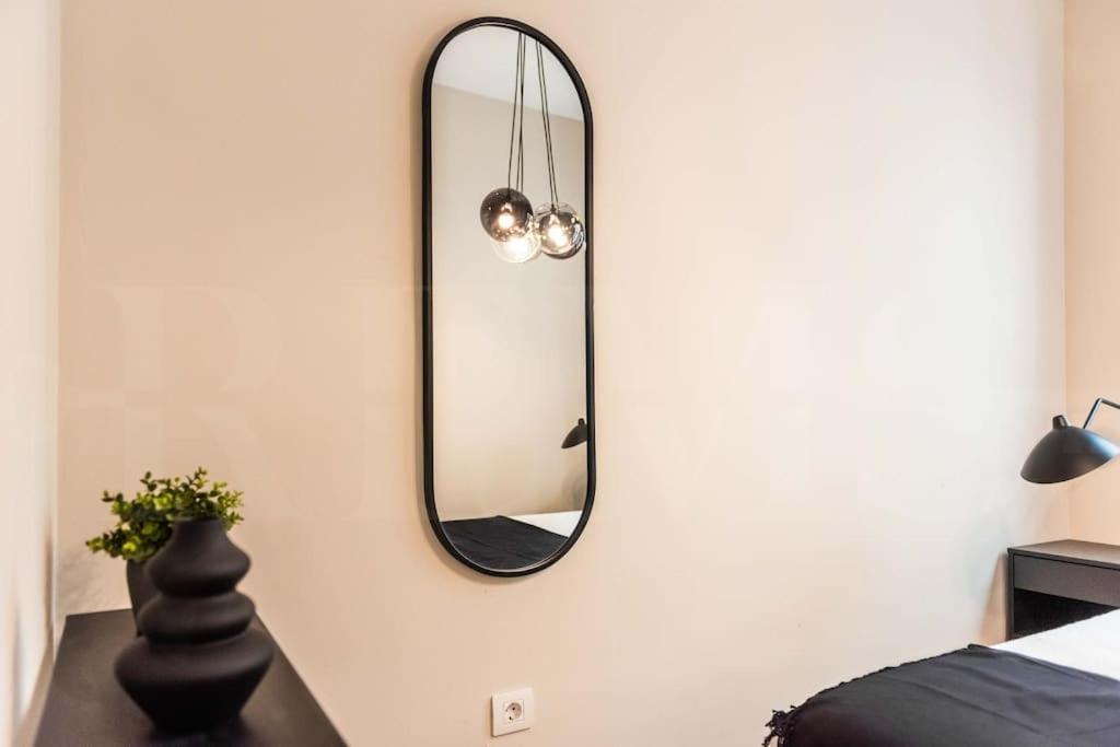 Contemporary Minimalist By Rems Apartamento *