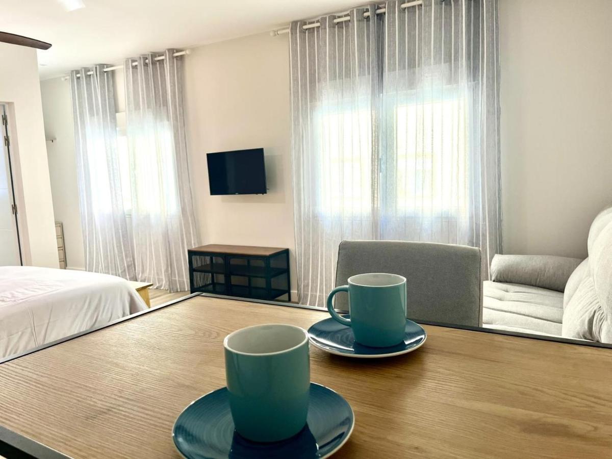 Apartamento Cd-estudio, Estudio A Estrenar Acogedor Y Funcional, Centrico, Barrio Tranquilo Málaga