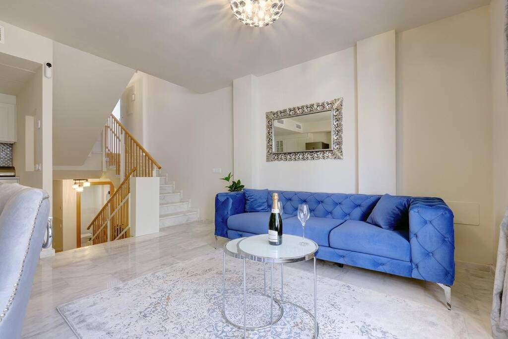 Stunning Modern Townhouse In Riviera Del Sol Apartamento *