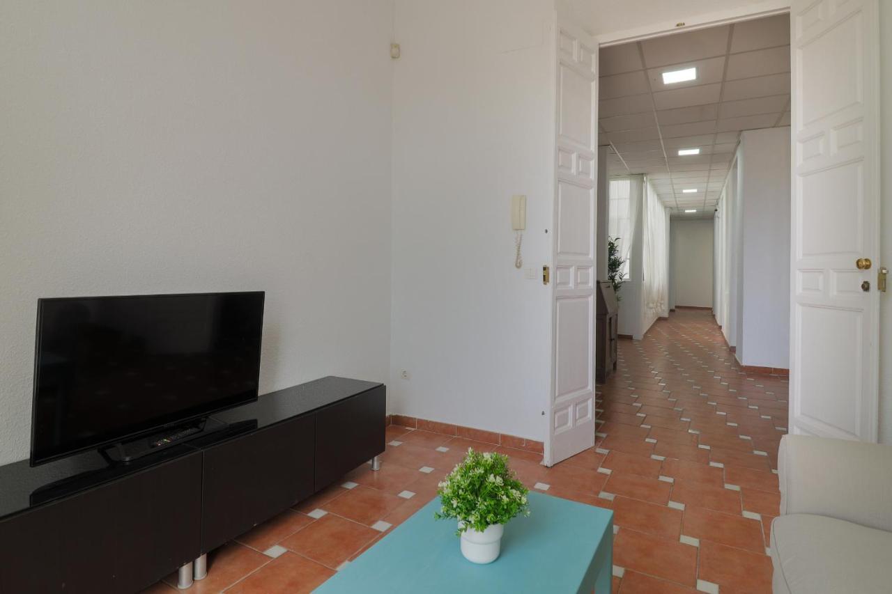 Apartment C67 - Shiny 6 Bedrooms In Plaza De La Merced