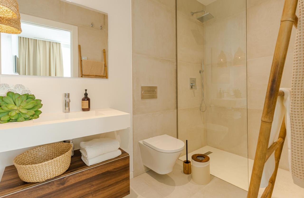 Сasa de vacaciones Unique & Luxurious With Heated Pool, Gym & C Málaga