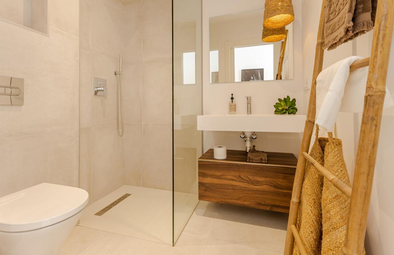 Unique & Luxurious With Heated Pool, Gym & C Сasa de vacaciones Málaga