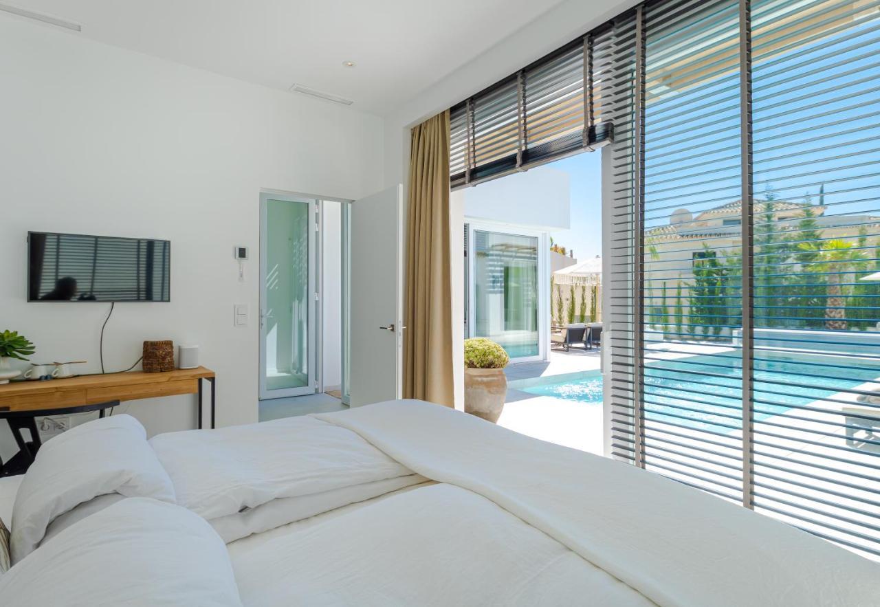 Сasa de vacaciones Unique & Luxurious With Heated Pool, Gym & C *