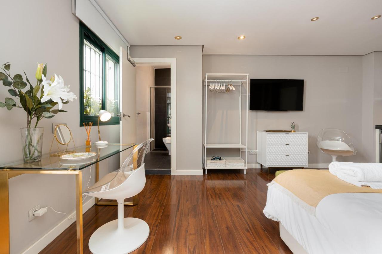 Apartamento C30 Deluxe Studio With Terrace Into Cathedral Square Málaga