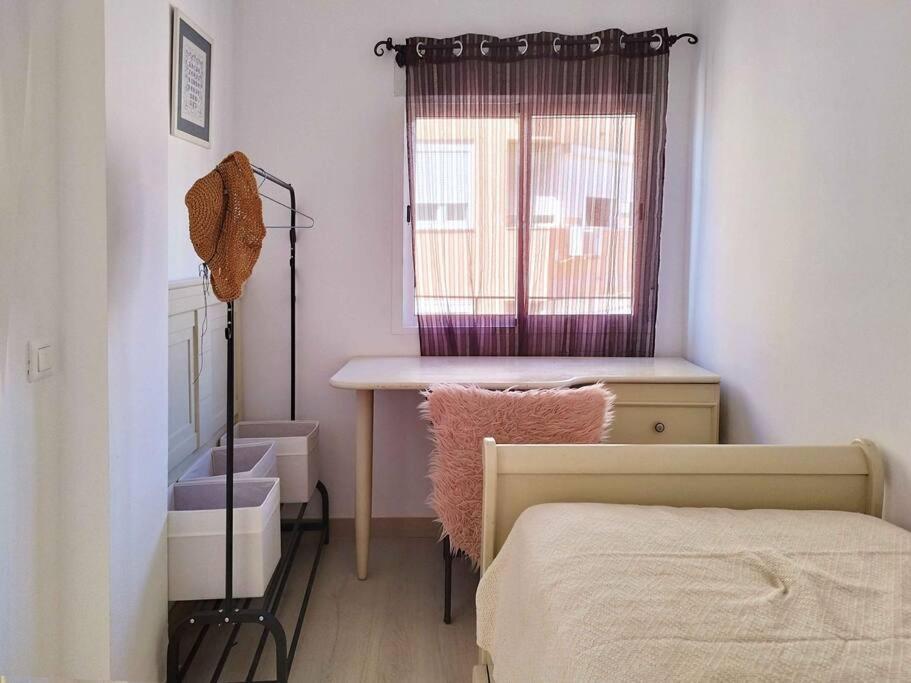 Piso Cerca De La Playa El Palo * Málaga