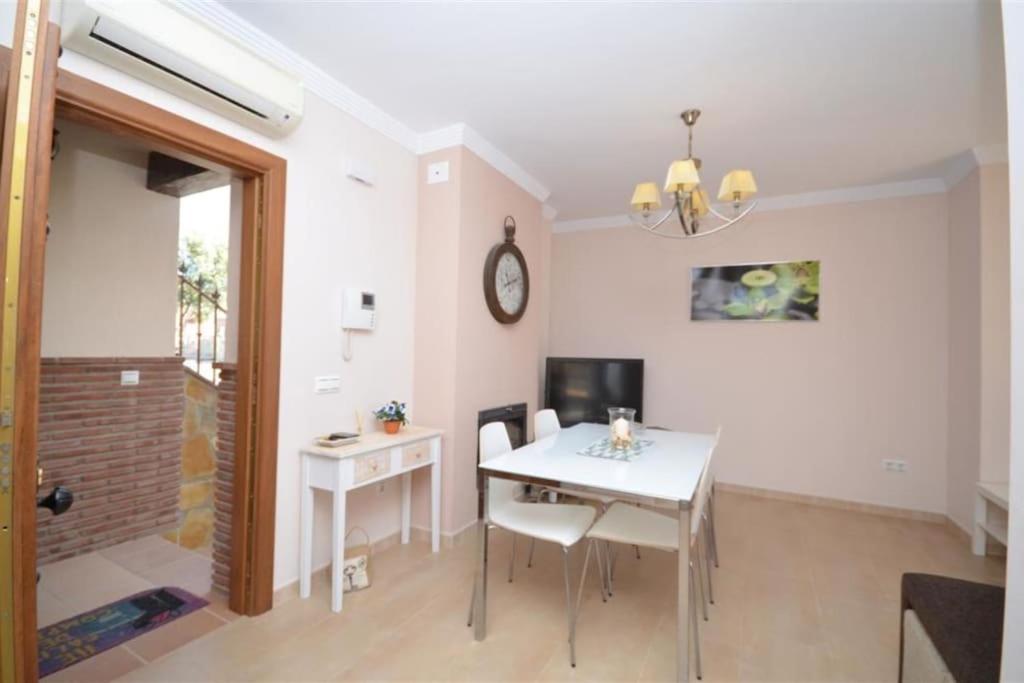 Villa Away,3 Bedroom Villa, Private Pool, Sea Views, Nerja