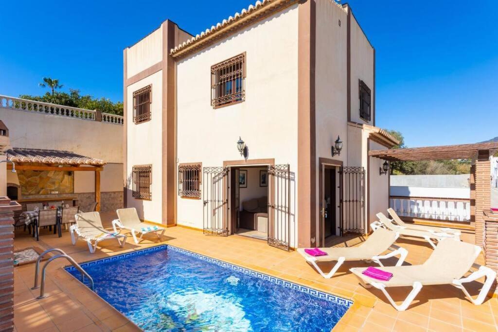 Away,3 Bedroom Villa, Private Pool, Sea Views, Nerja Villa