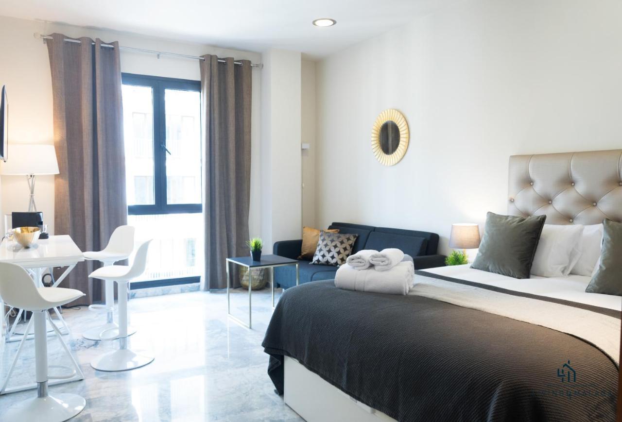 Apartamento Living4malaga Golden *