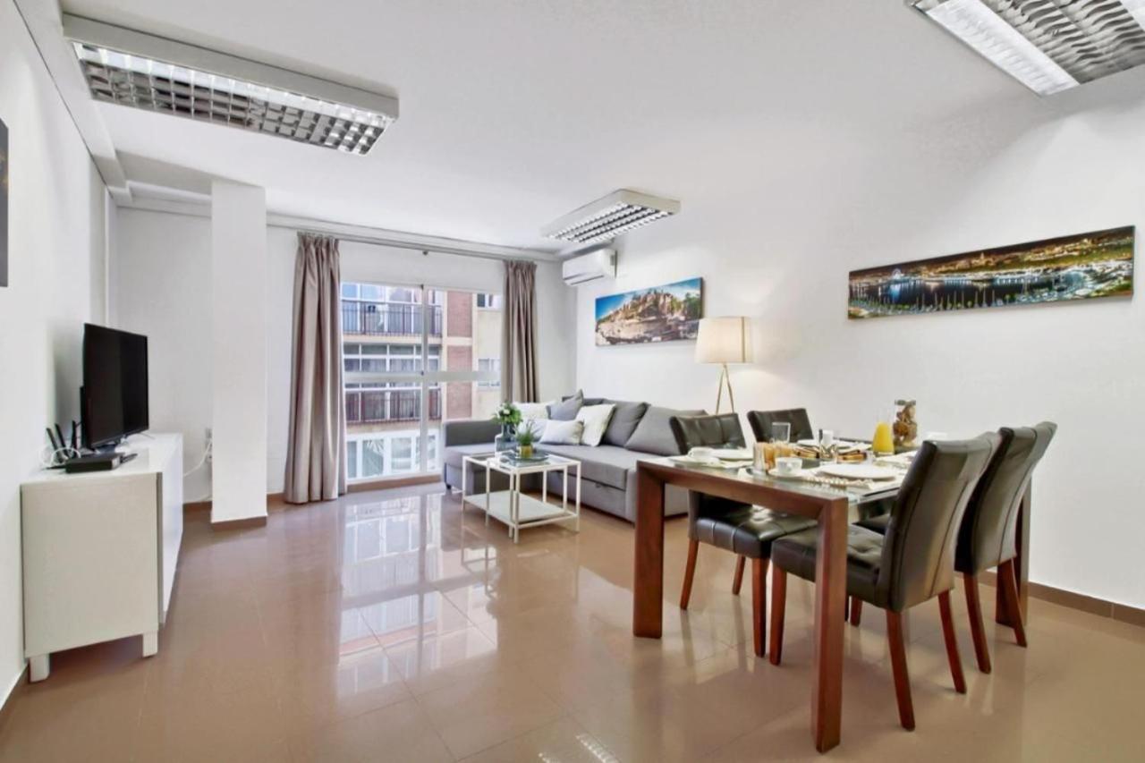 Amplio Piso Con Terraza Apartamento *