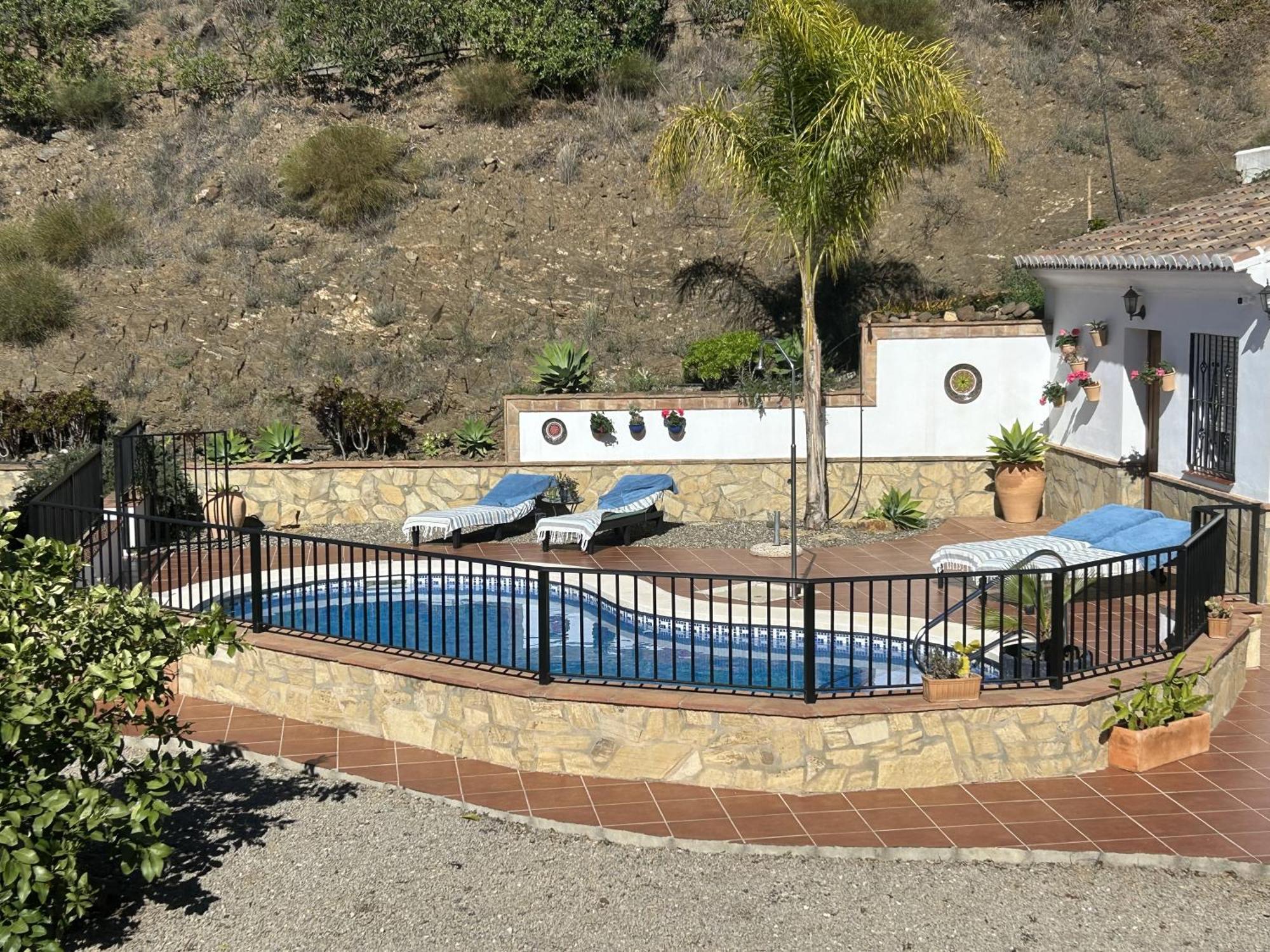 Villa Casa Verano With Pool And Terraces Malaga