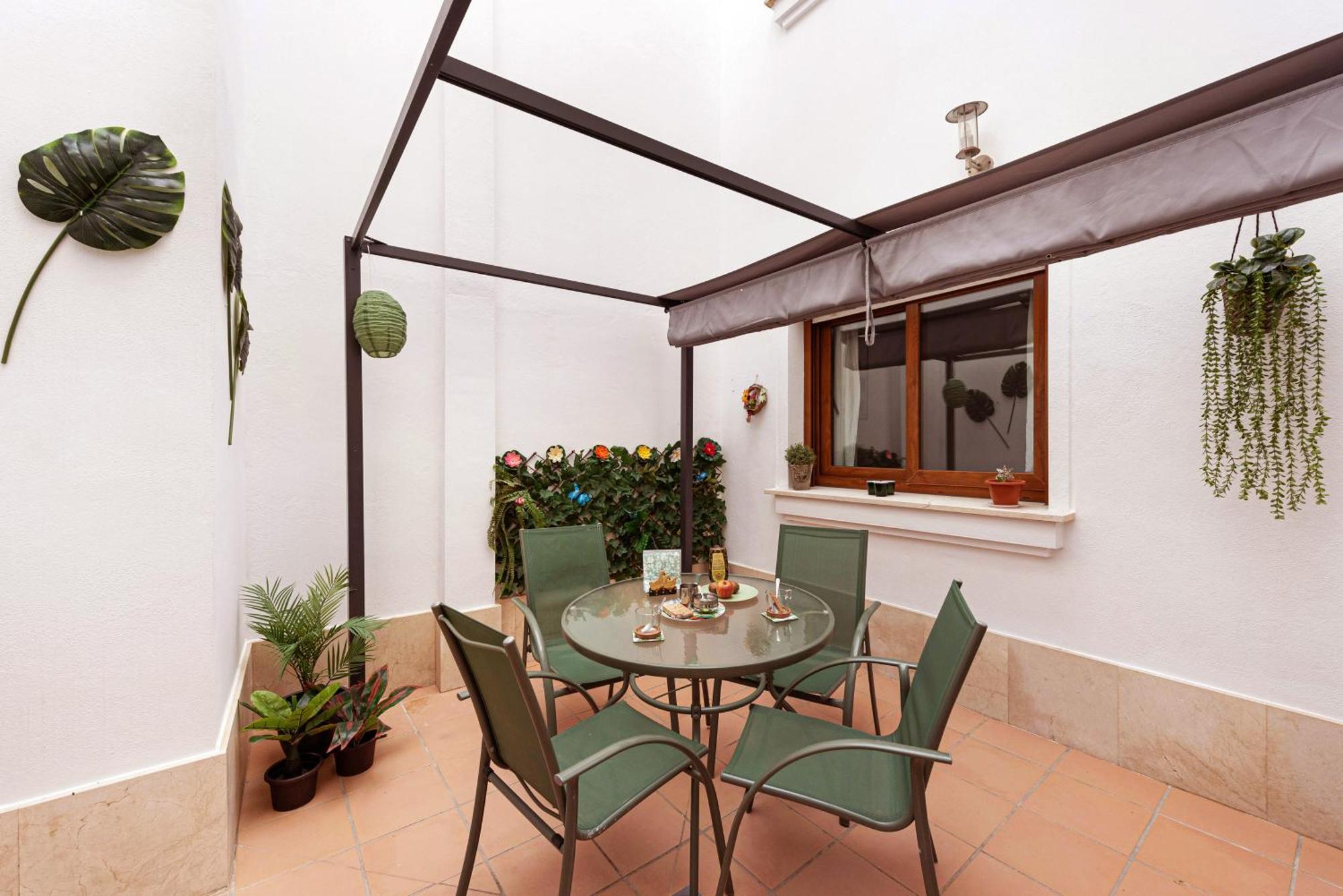 Piscina, Patio Privado Y Aparcamiento * Malaga