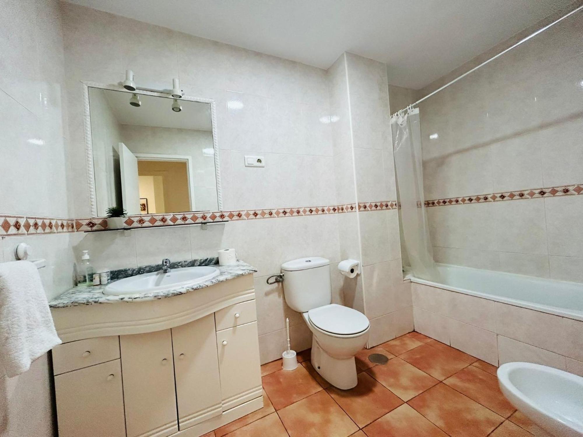 Apartment Vialia Piso Centrico Wifi Maria Zambrano Andra *