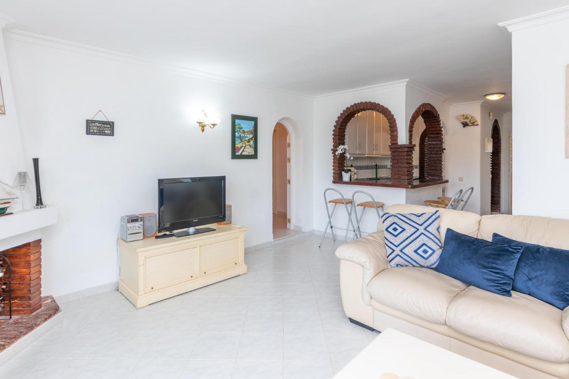 Spacious 3br In Miraflores Near Amenities