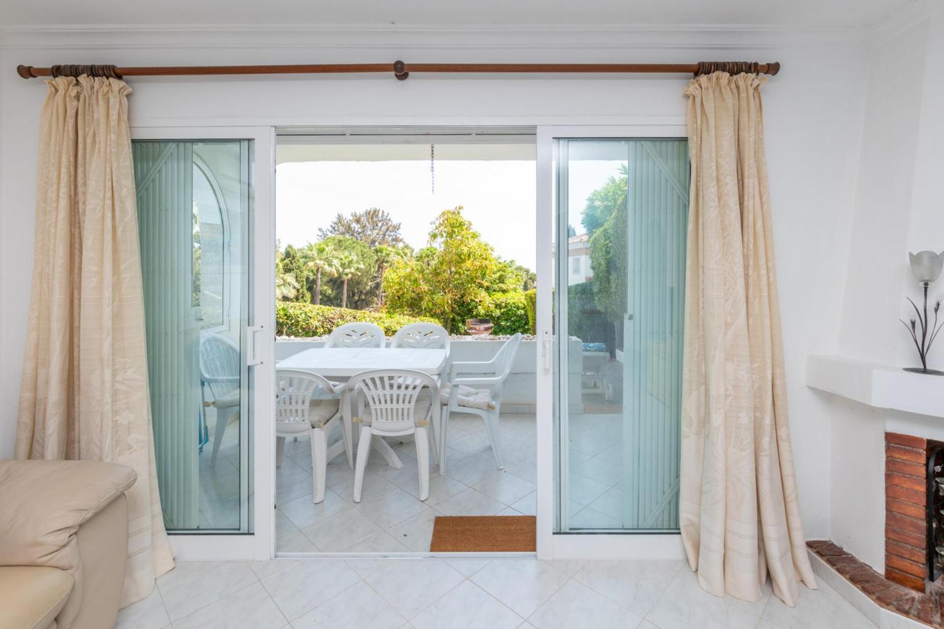 Apartamento Spacious 3br In Miraflores Near Amenities Málaga
