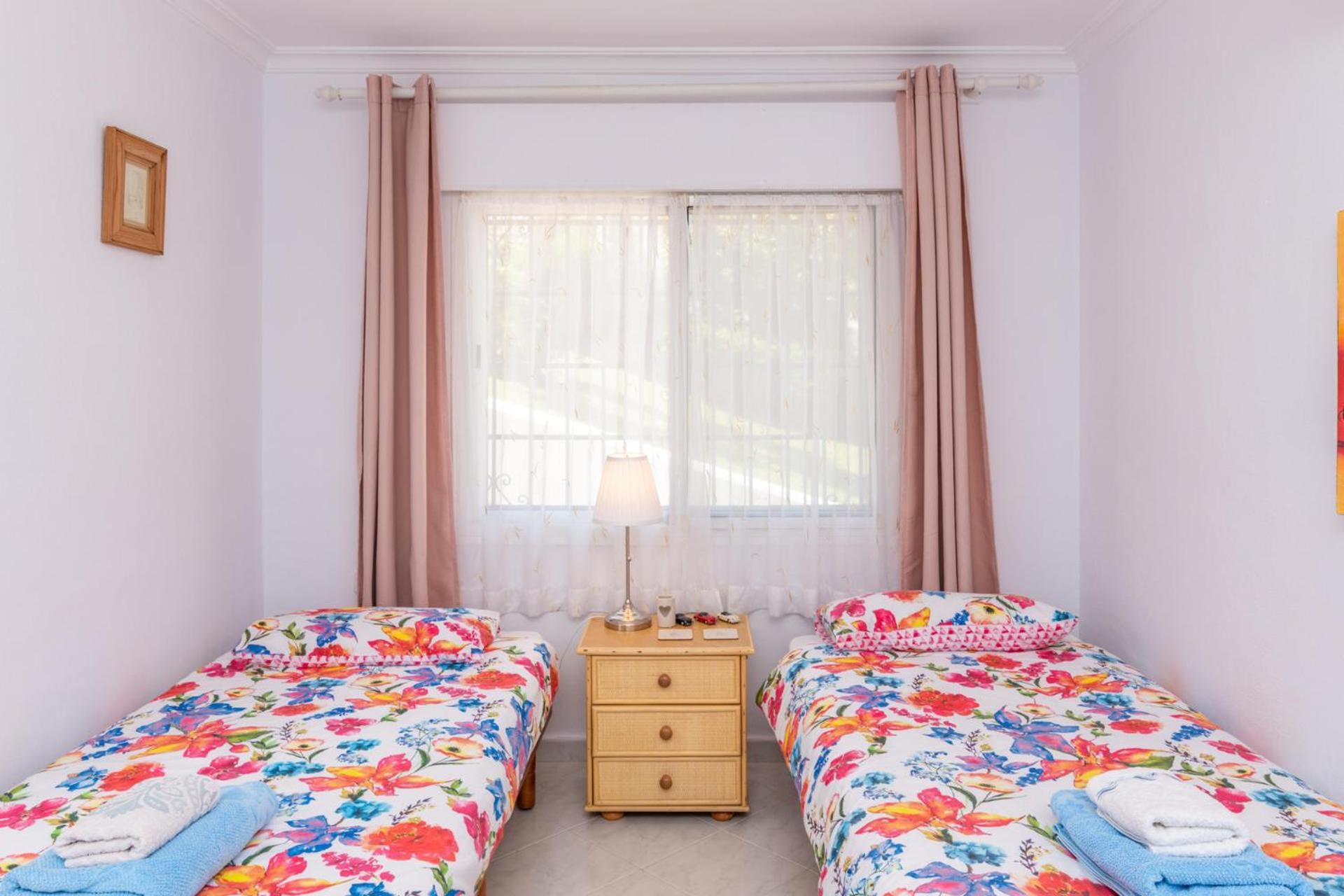 Spacious 3br In Miraflores Near Amenities Apartamento