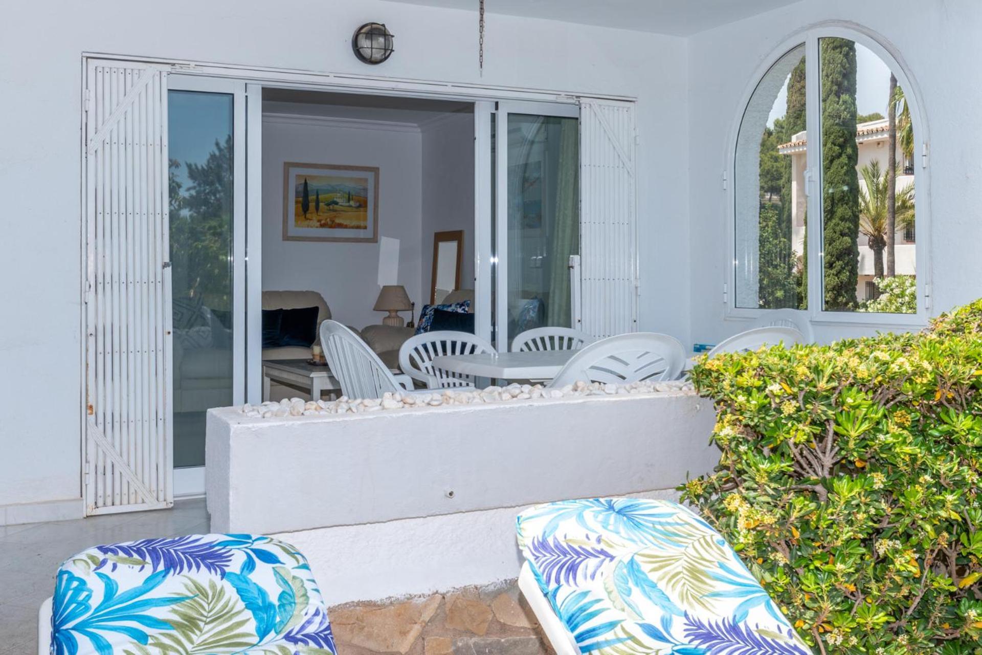 Spacious 3br In Miraflores Near Amenities *