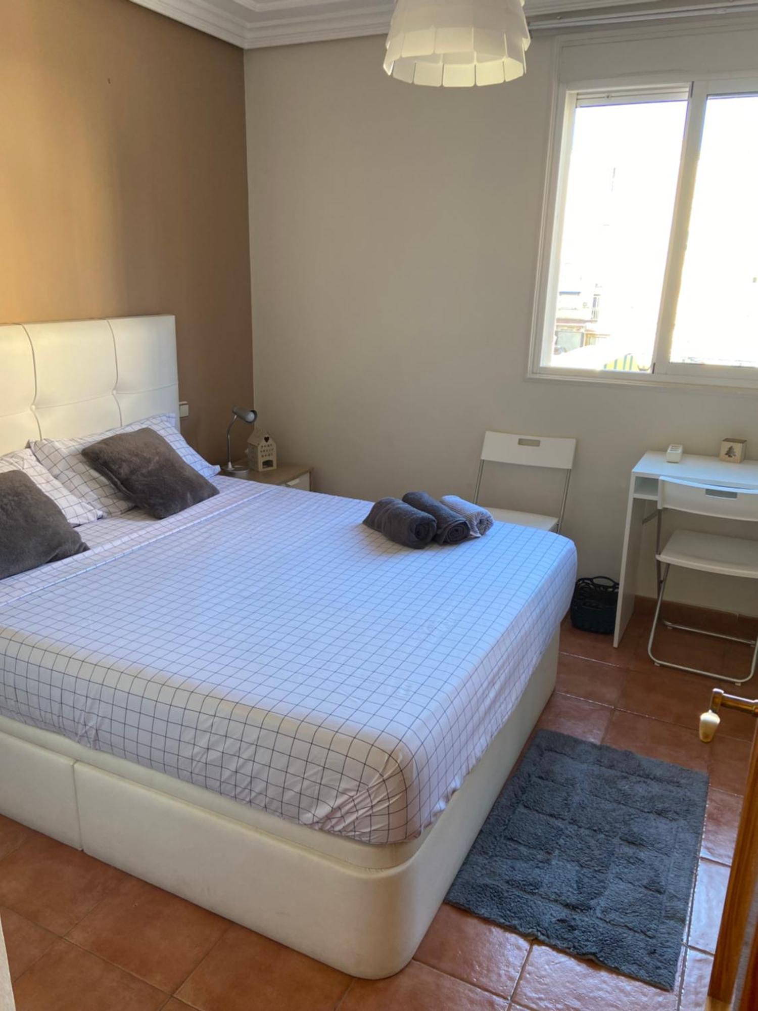 Con Cama Matrimonial En Homestay Malaga