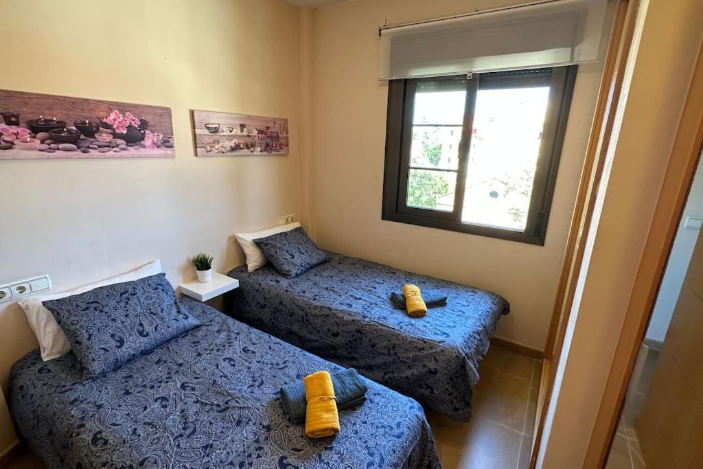 Apartamento Con Parking Privado - Av. Carlos Haya * Malaga