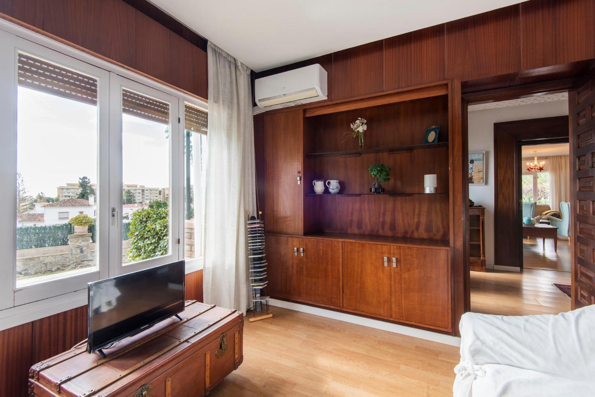 Сasa de vacaciones Queen Of The Ocean Villa: Stately Style House With Pool *