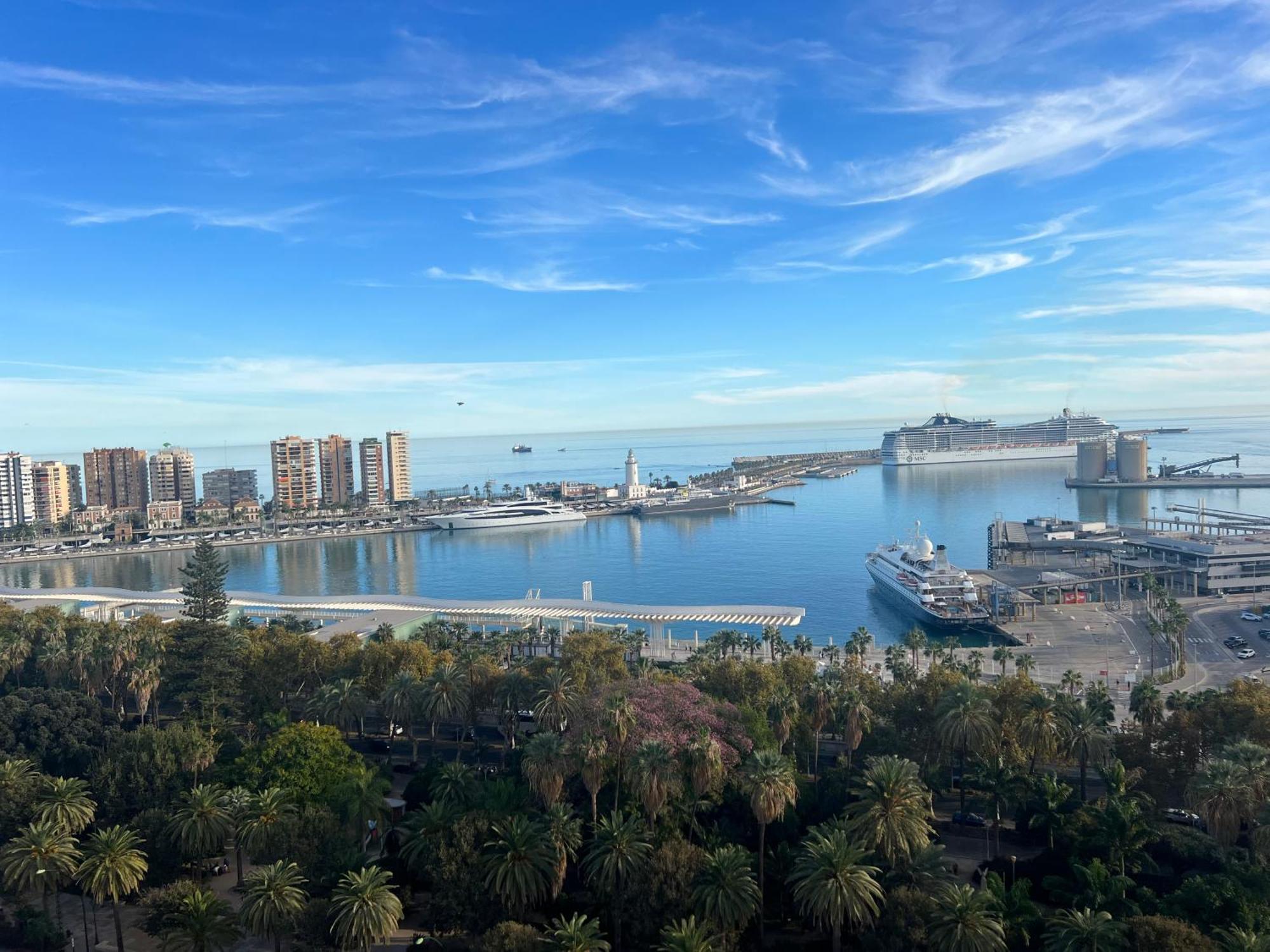Fantastic Penthouse Center Apartment Malaga