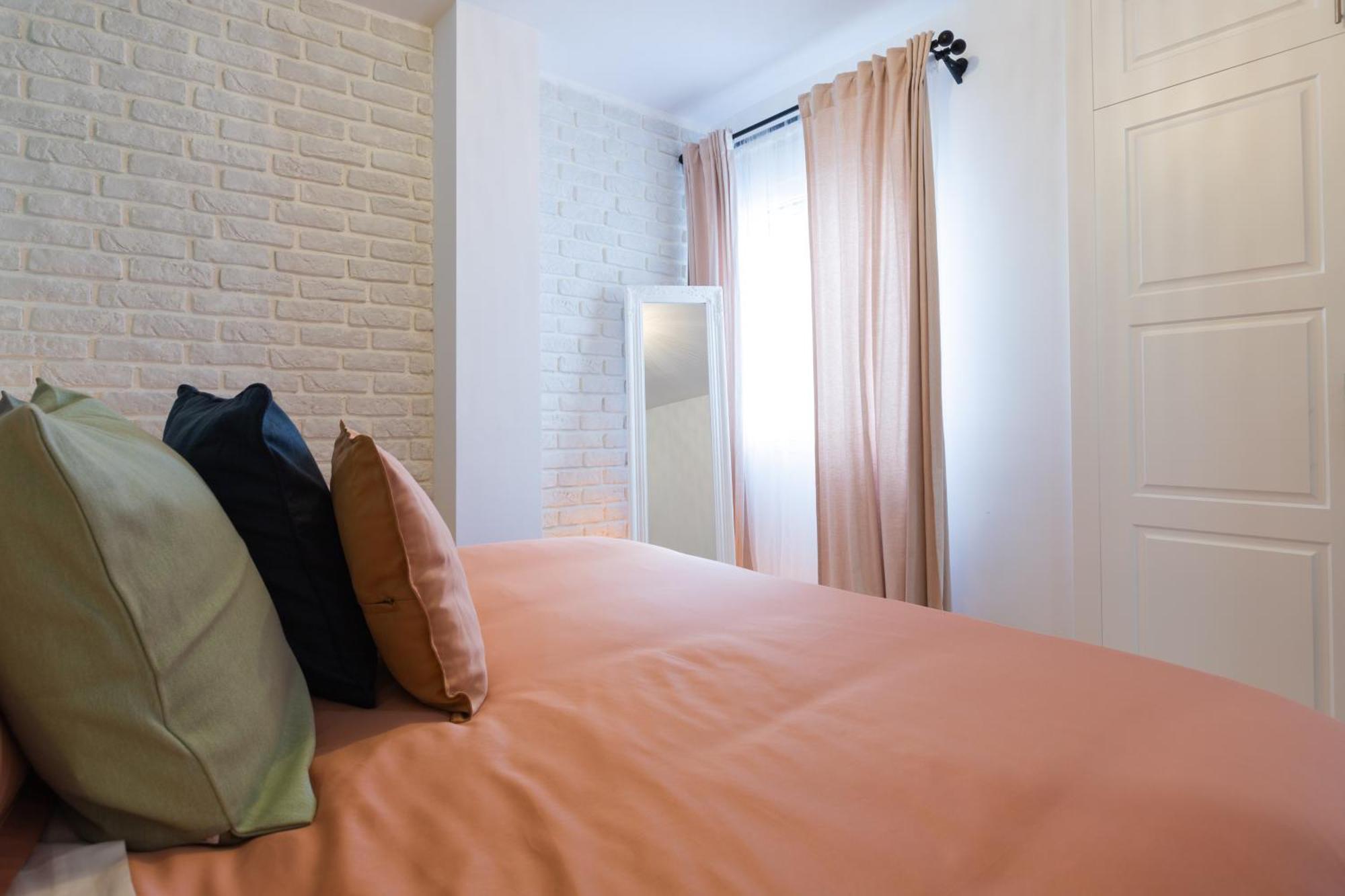 Centro Ii: And Bright With Balconies Malaga