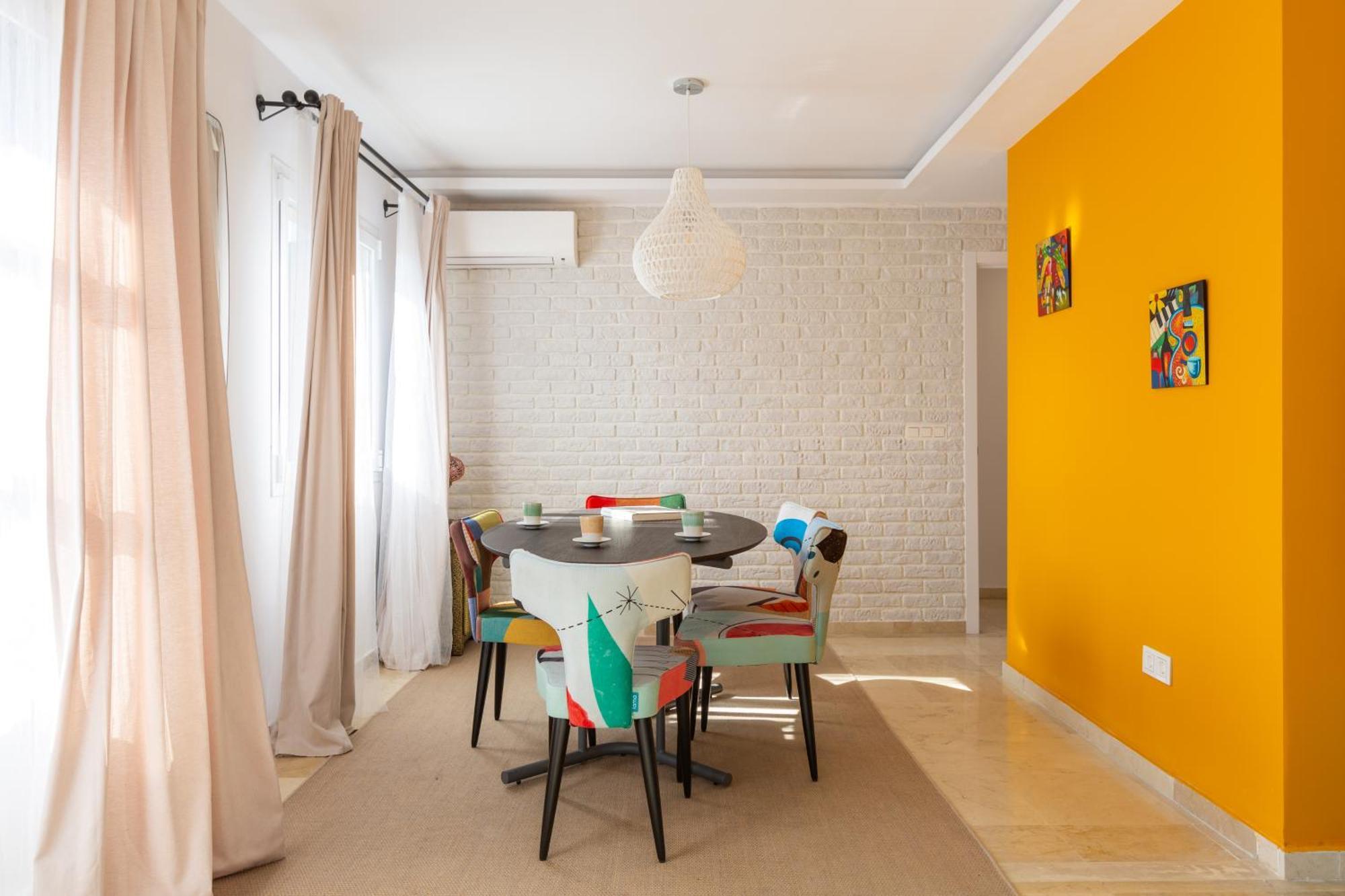 Centro Ii: And Bright With Balconies *