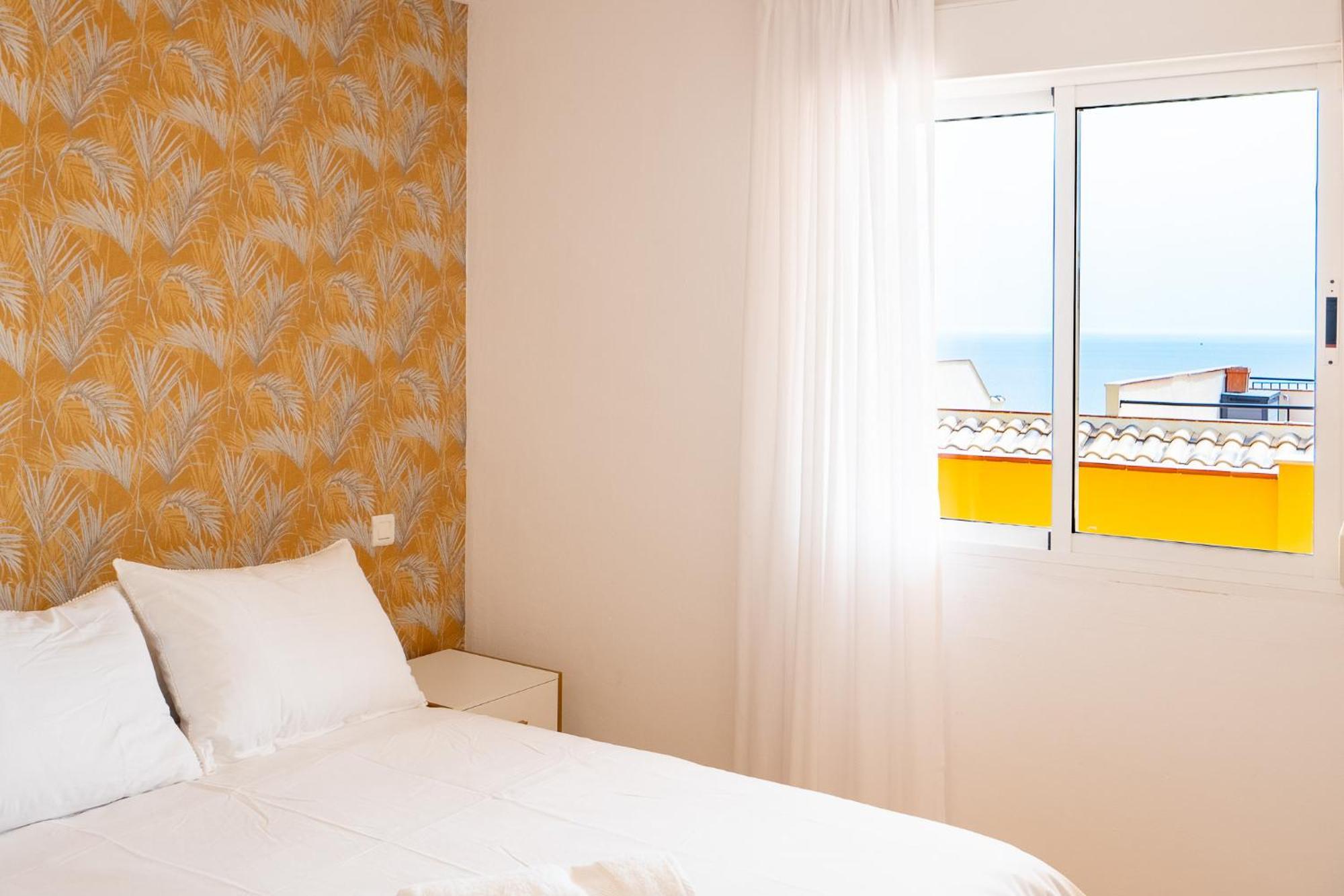 Magnifico Piso De Playa En Benalmadena Costa * Malaga