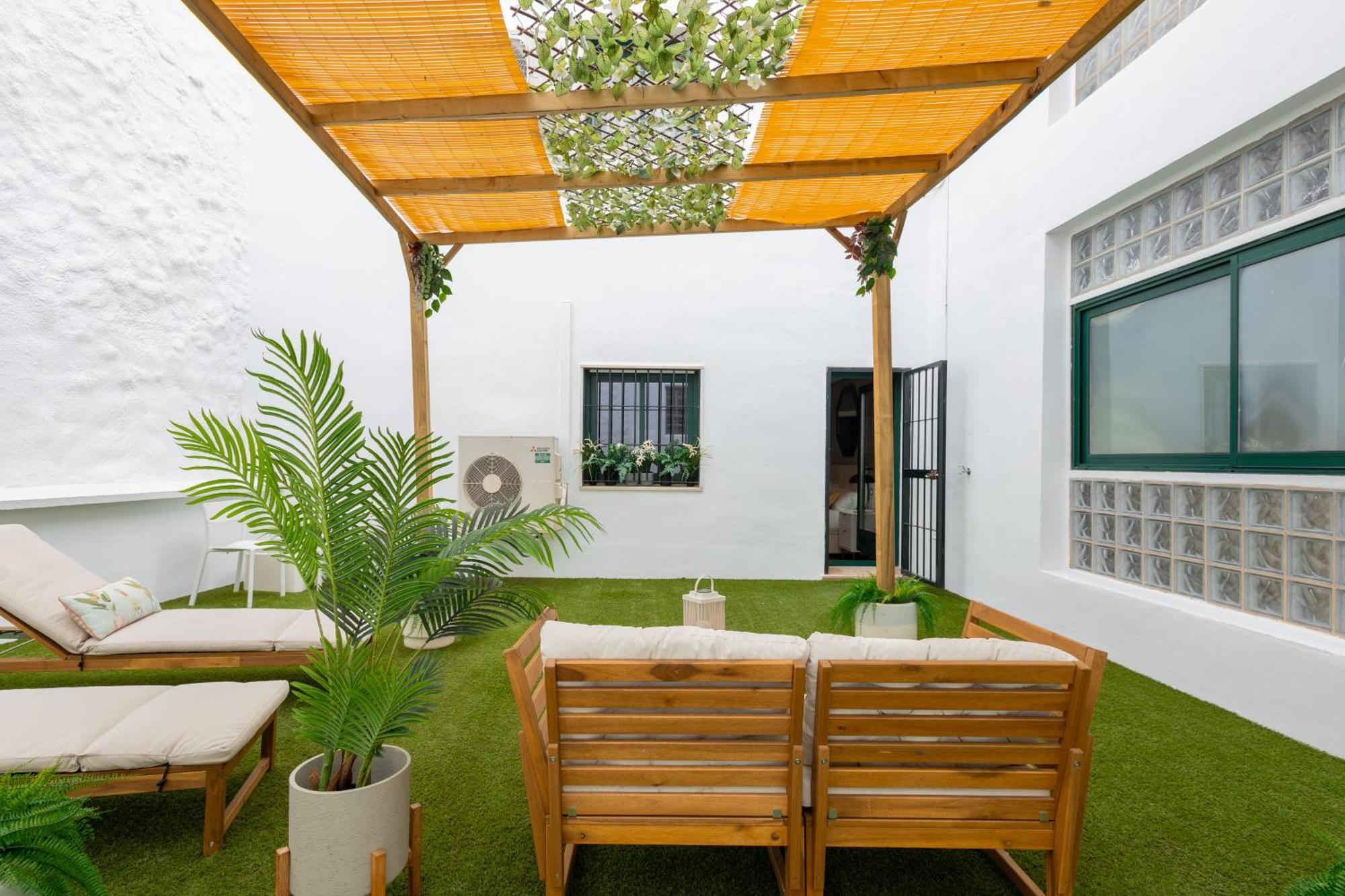 C30 Deluxe Studio With Terrace Into Cathedral Square Apartamento