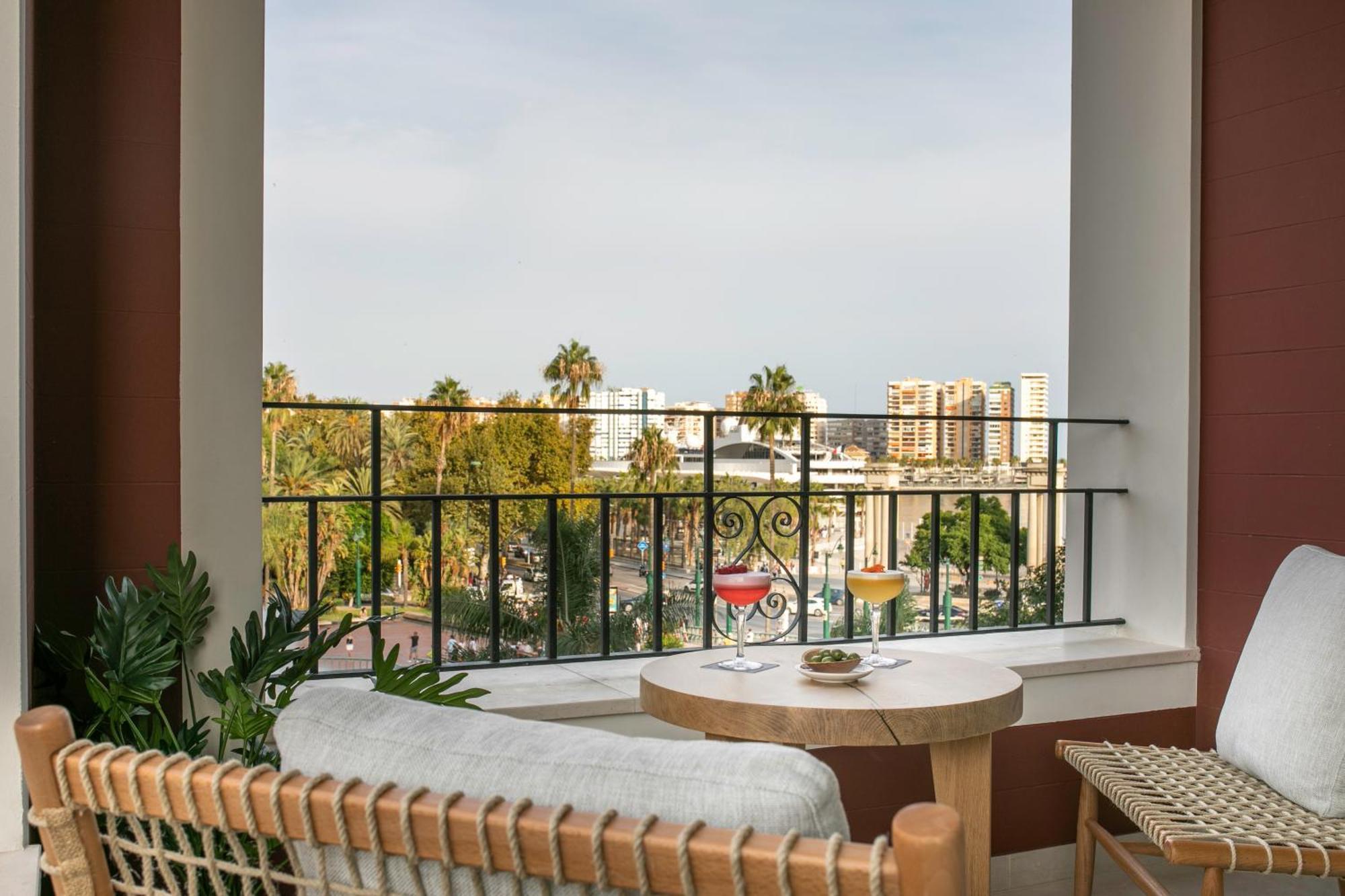 Only 5* Málaga