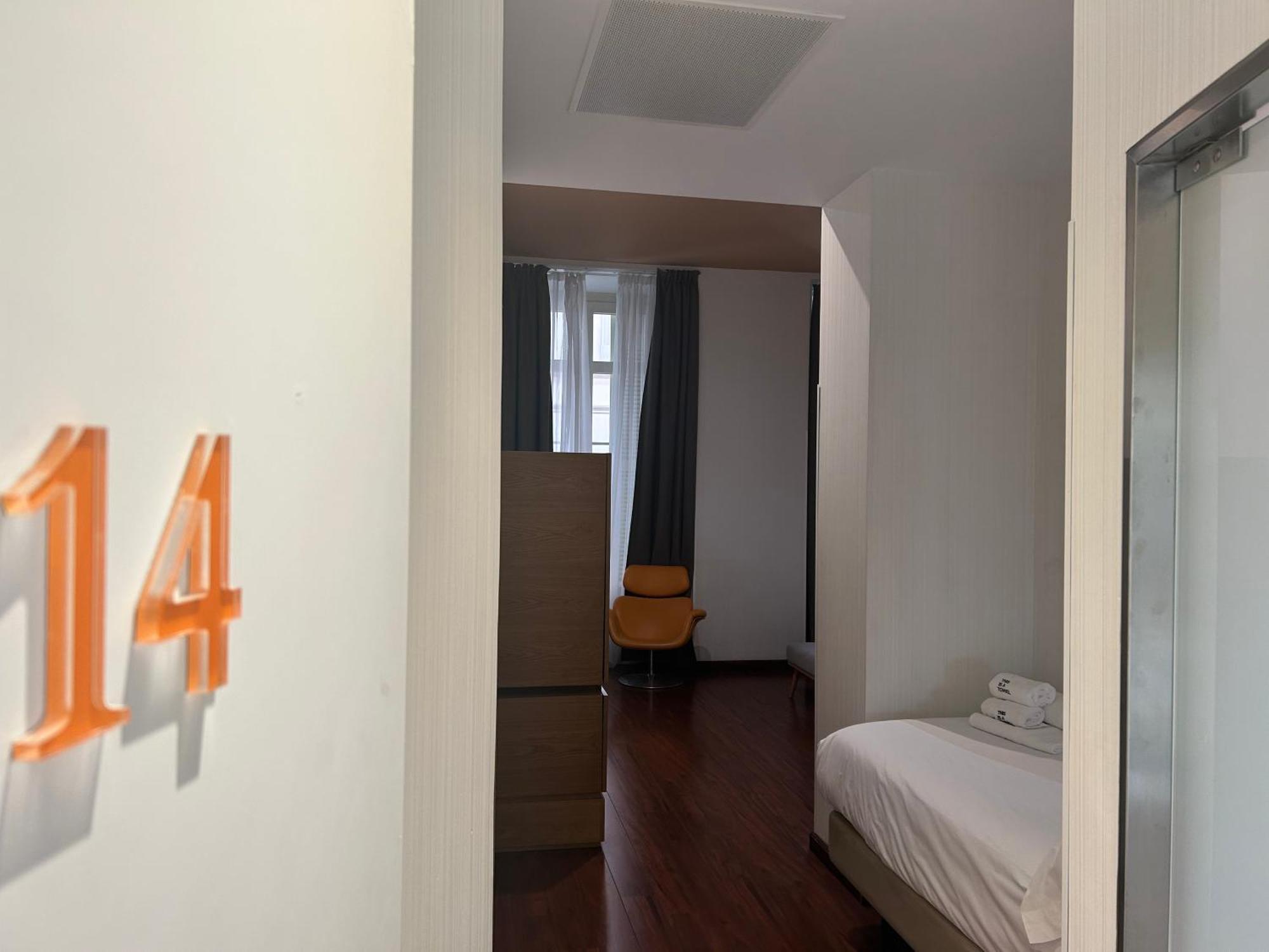 Petit Palace Plaza Hotel 4*