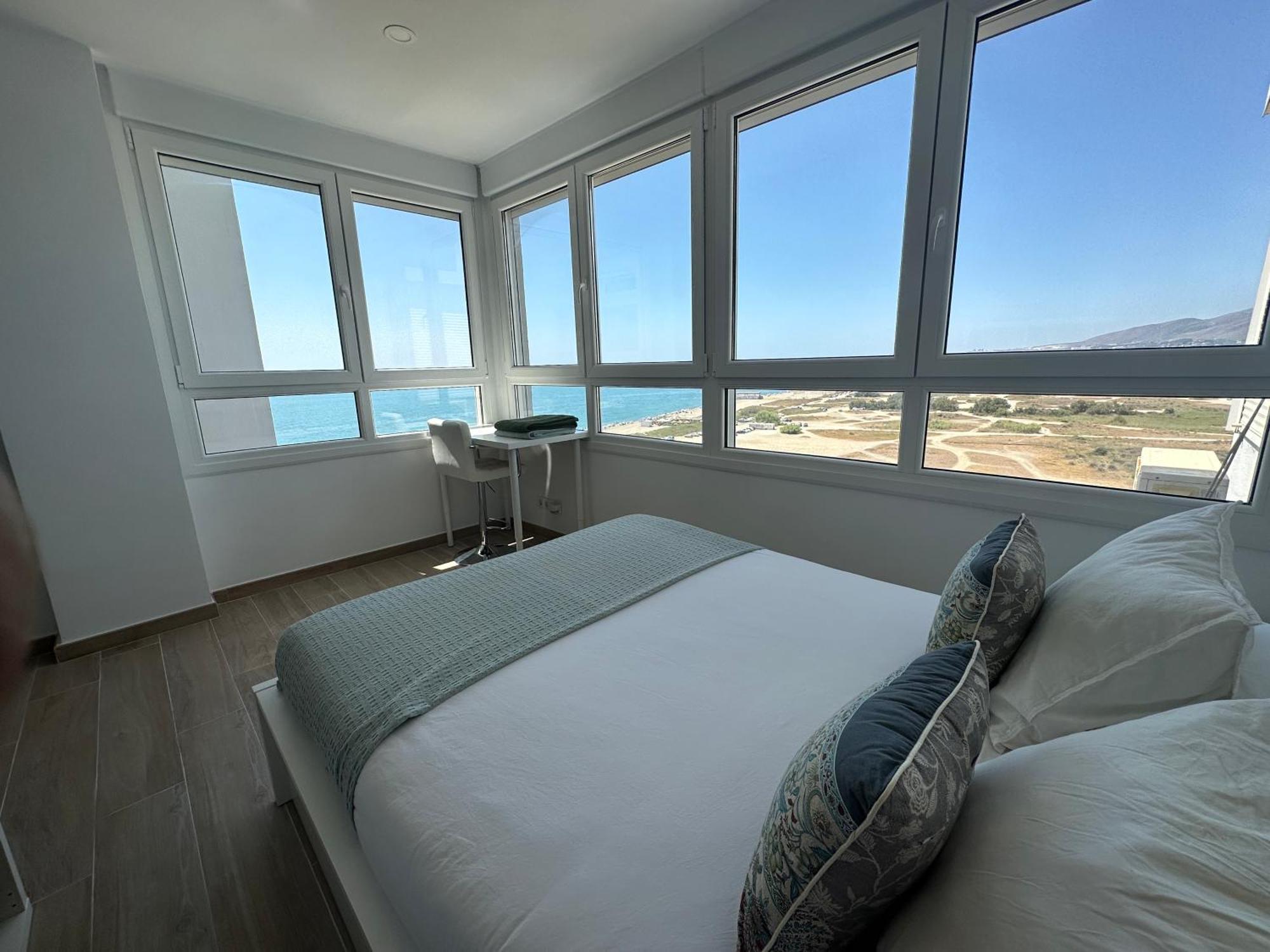 Sunstay Guadalmar Loft Seaview Apartamento Málaga