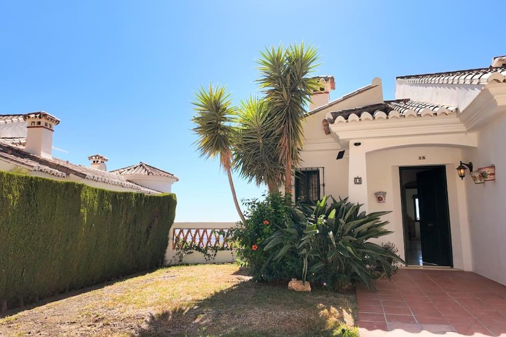 Buenavista 4 Bedroom, By Casa Del Sol Hr Сasa de vacaciones Málaga