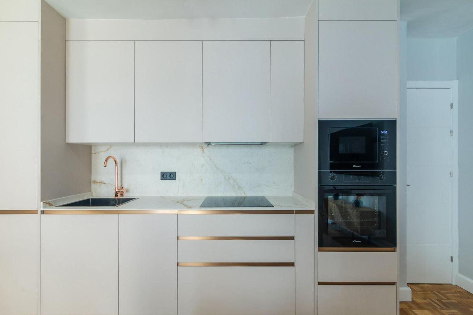 Cervantes Luxury Apartment *