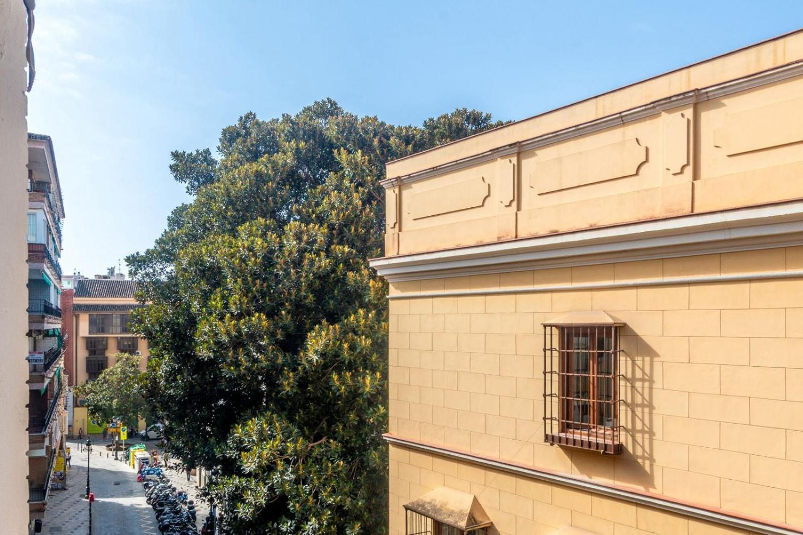 Cervantes Luxury Apartment *
