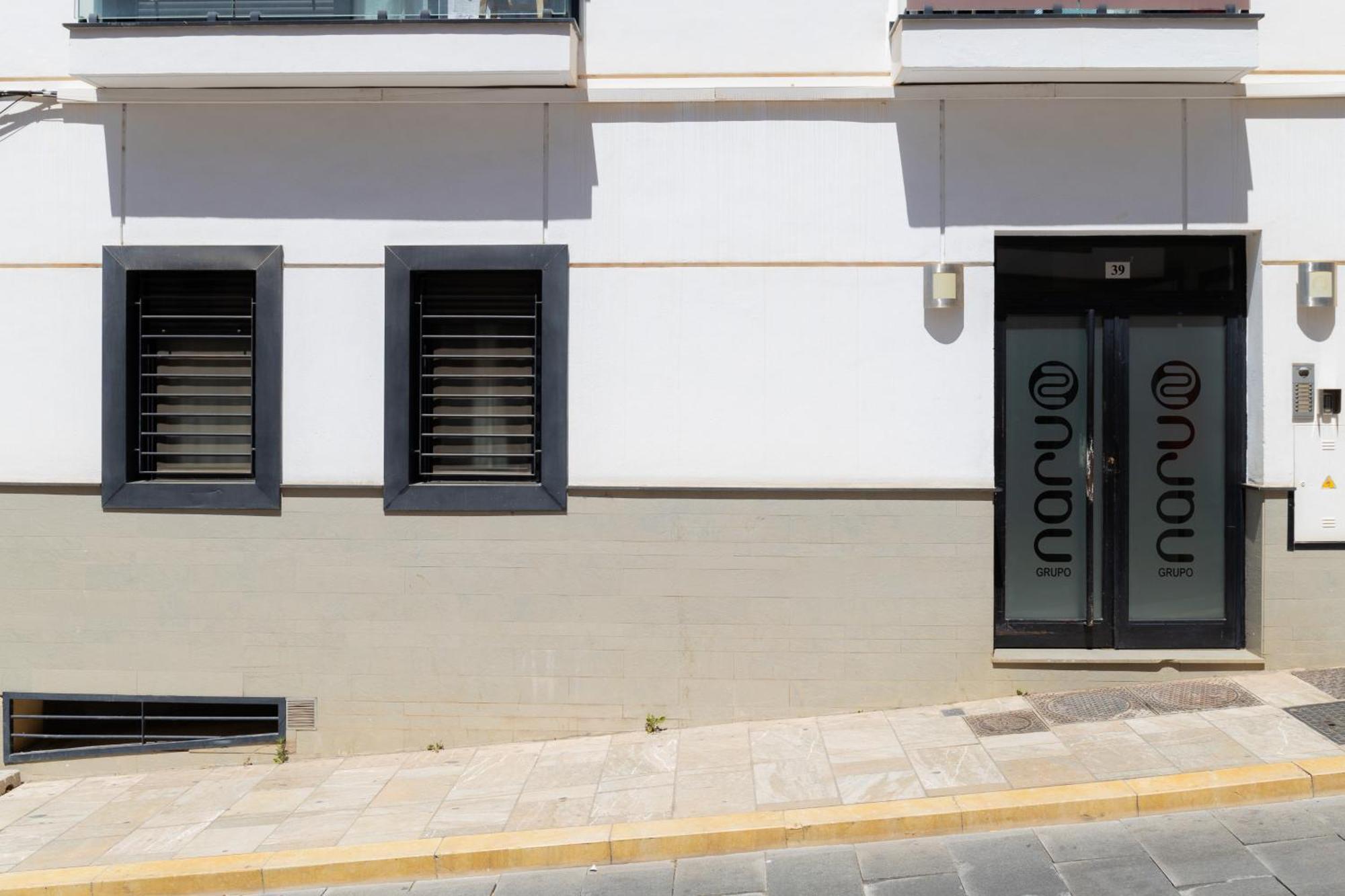 C56 - With Amazing Terrace In The Centre Malaga