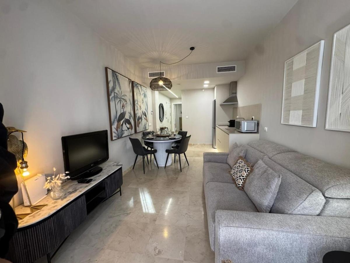 Apartamento Centrally Located Flat In - Capuchinos Málaga