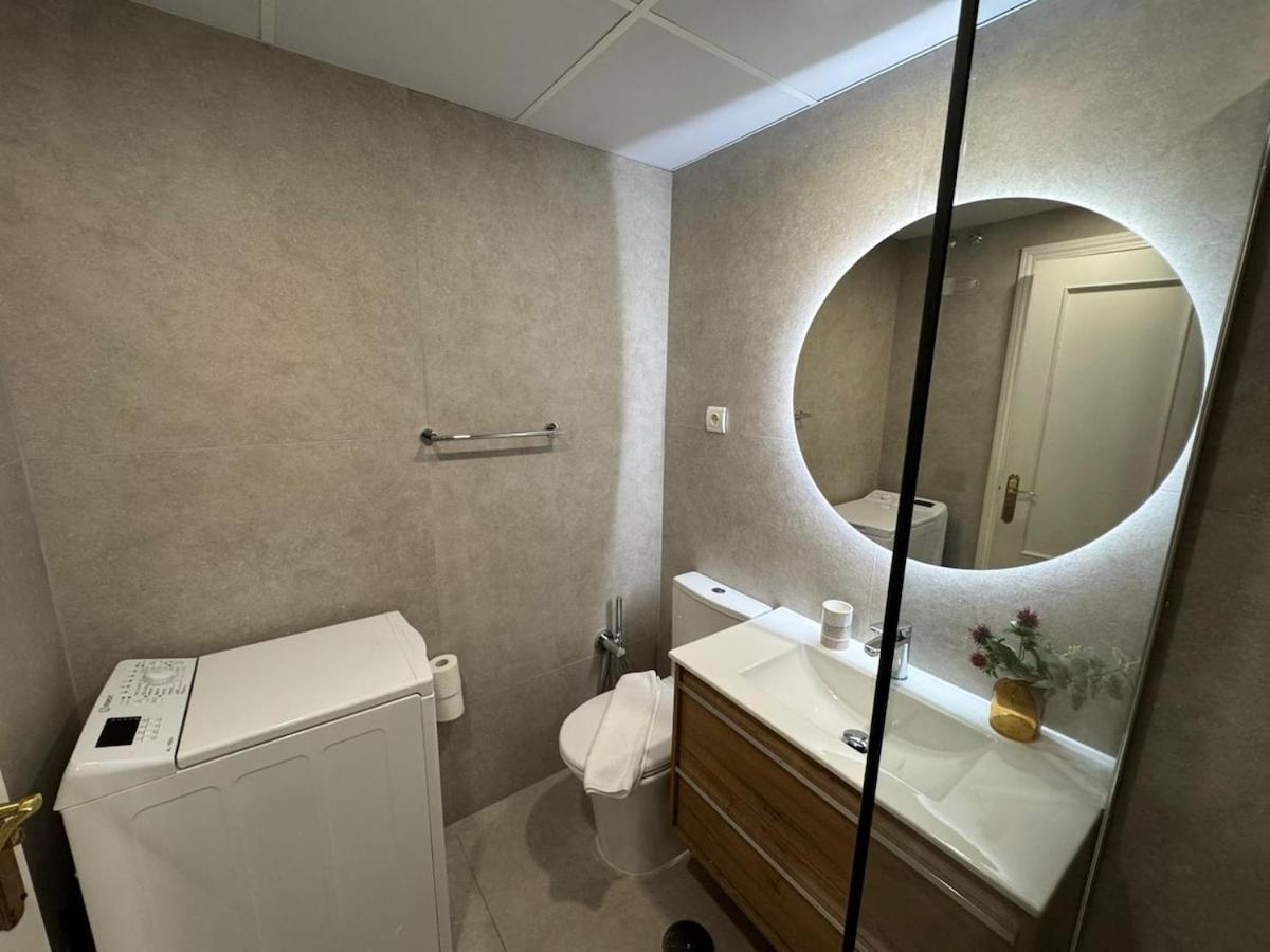 Centrally Located Flat In - Capuchinos Apartamento