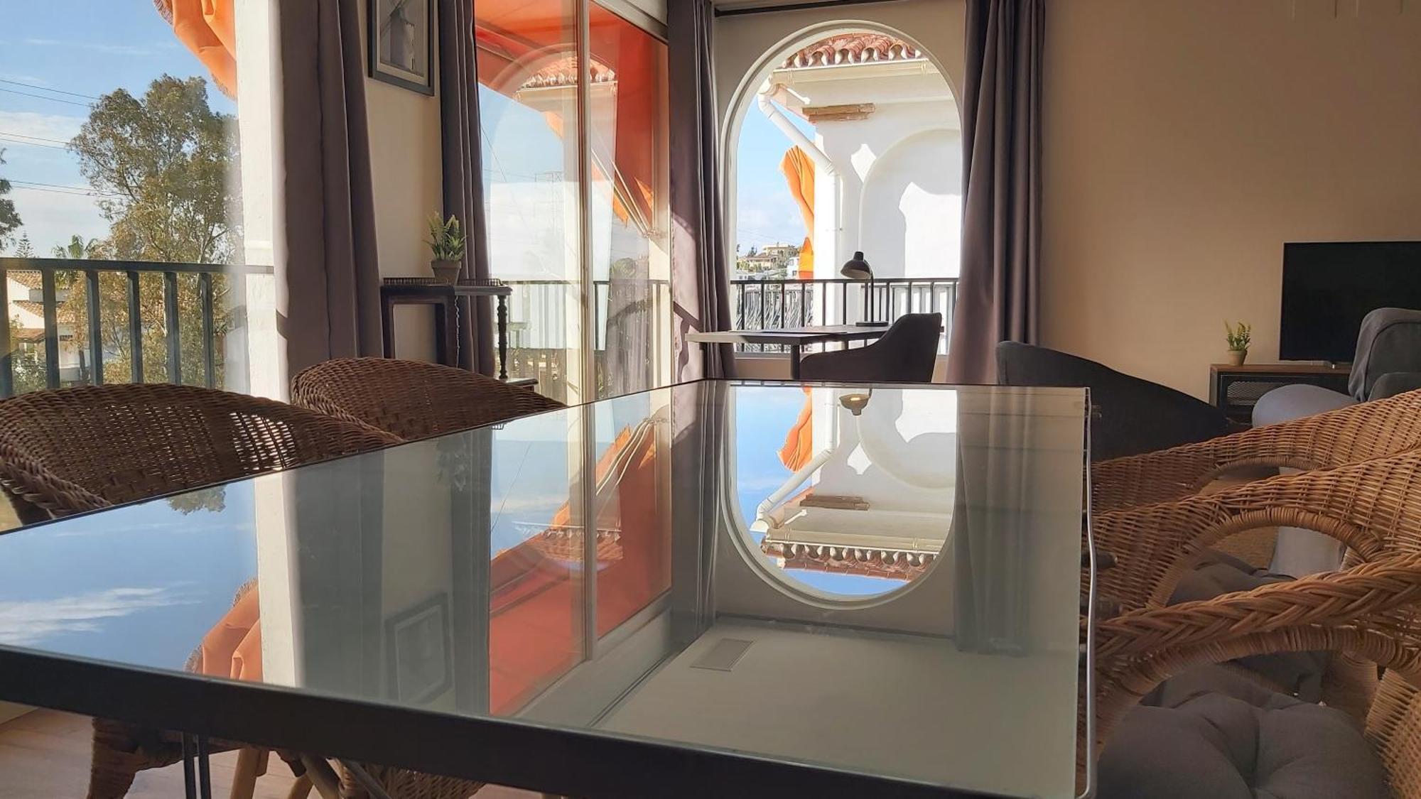 Apartamento Interpares Swimmingpool By Del Parque Flats Málaga