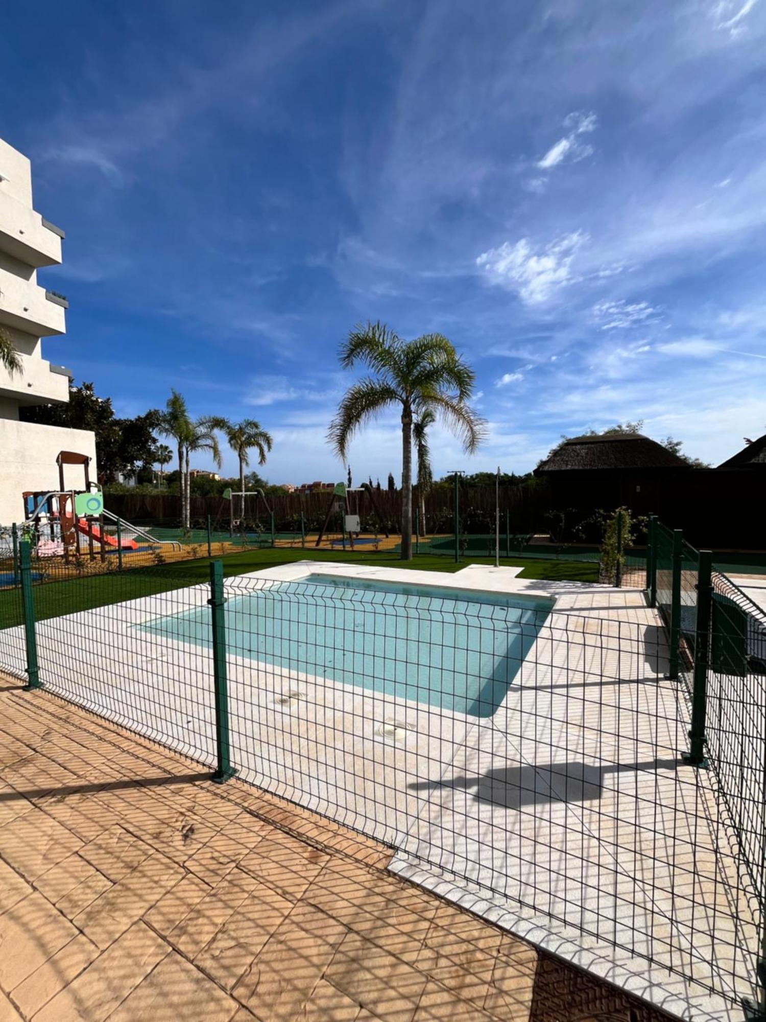 Modern With Pools,gym & In Costa Del Sol