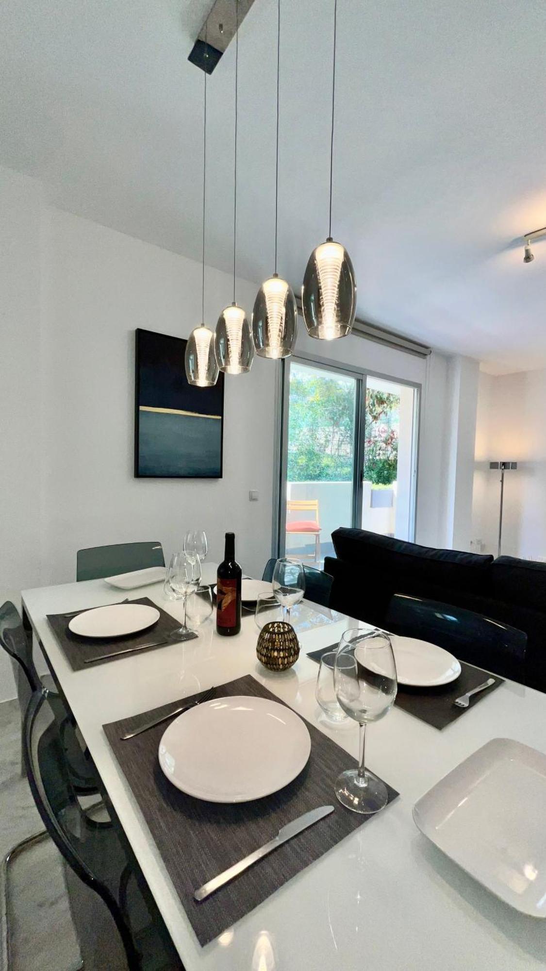 Modern With Pools,gym & In Costa Del Sol *