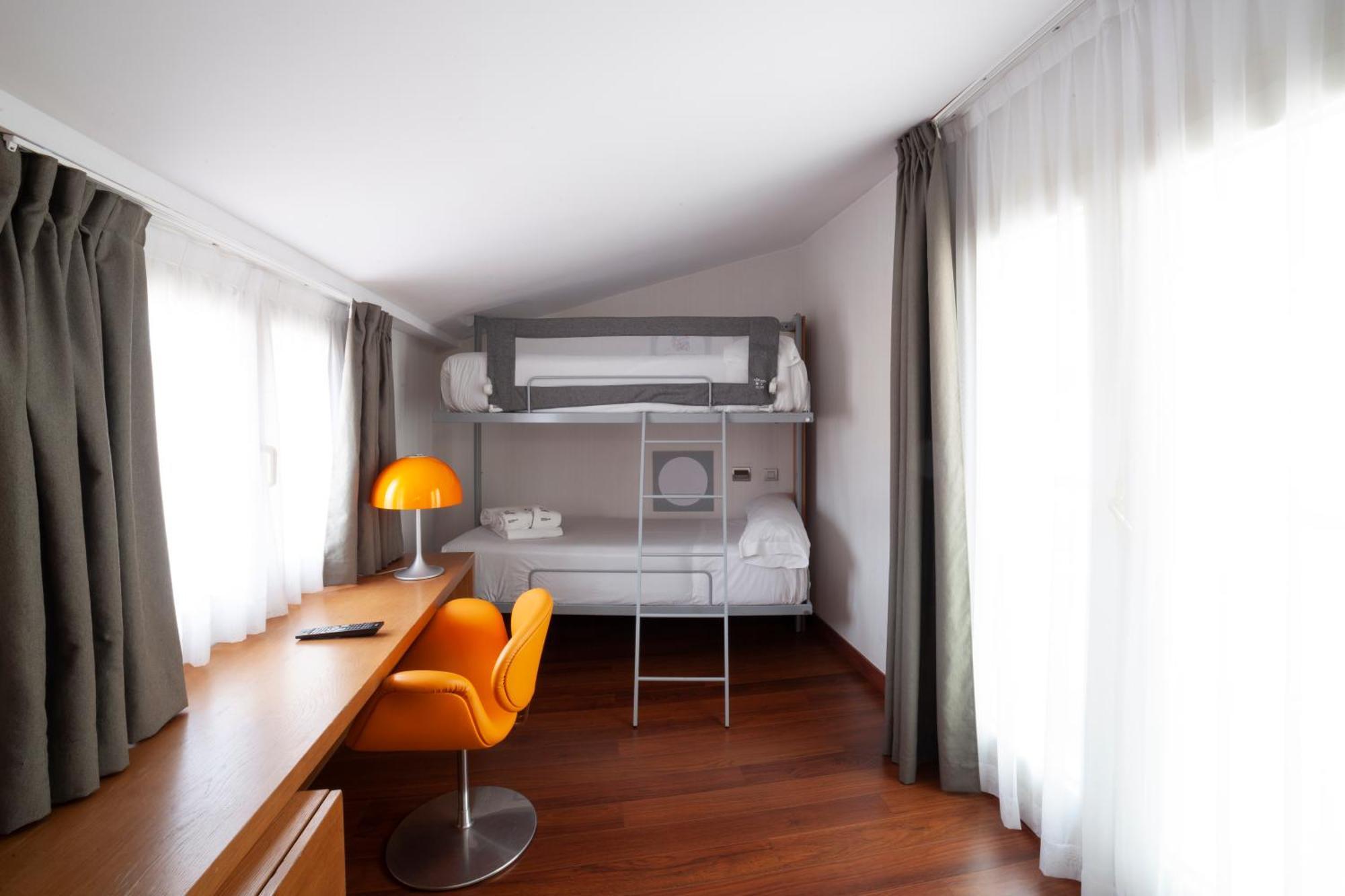 Petit Palace Plaza 4*