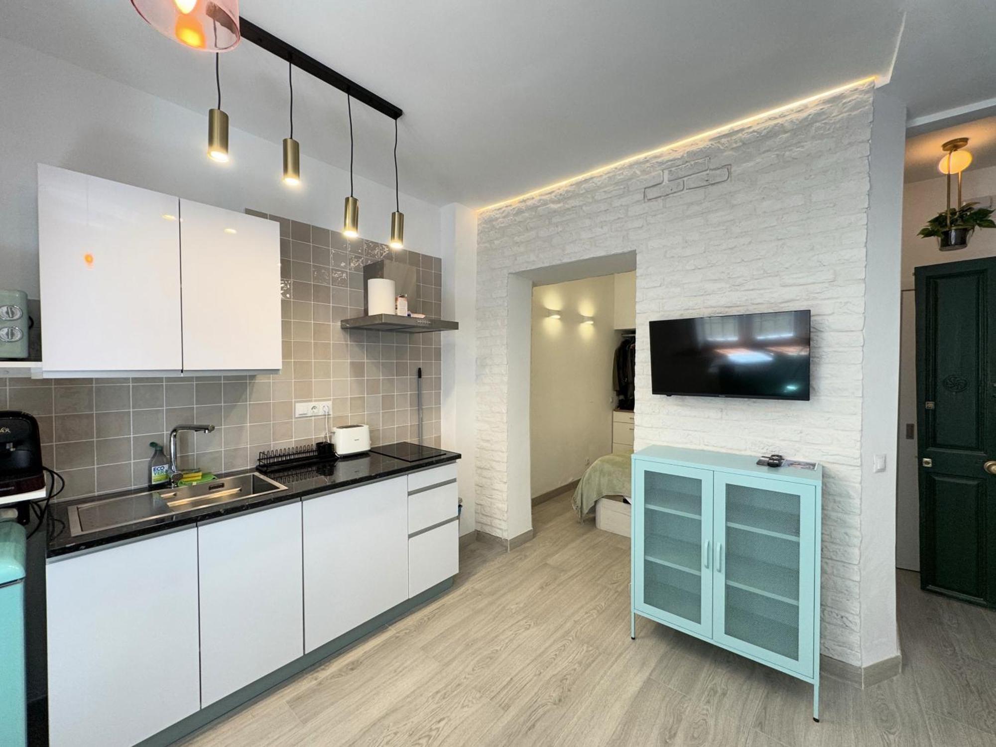 Iyourbasics Lovely Hinestrosa 23 Free Wifi&ac Apartamento