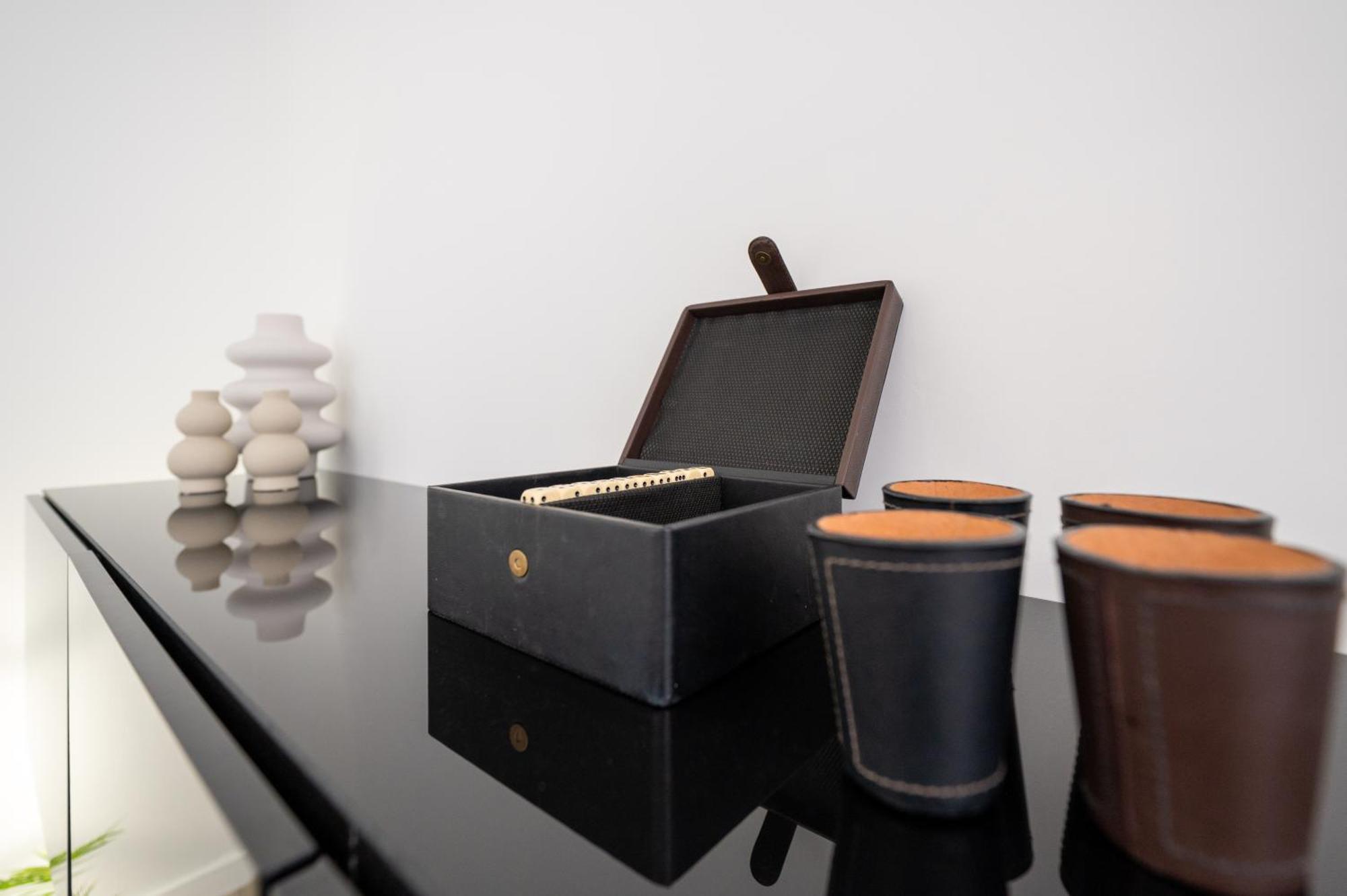 Flores Luxury Apartamento *