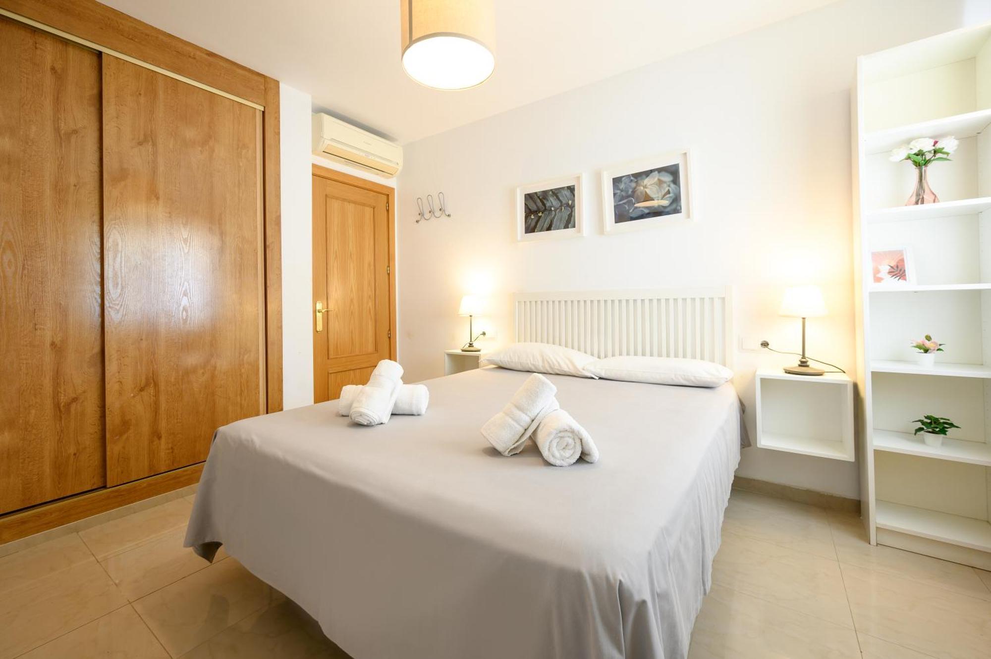 Wonderful Malagueta Pompidou Apartment