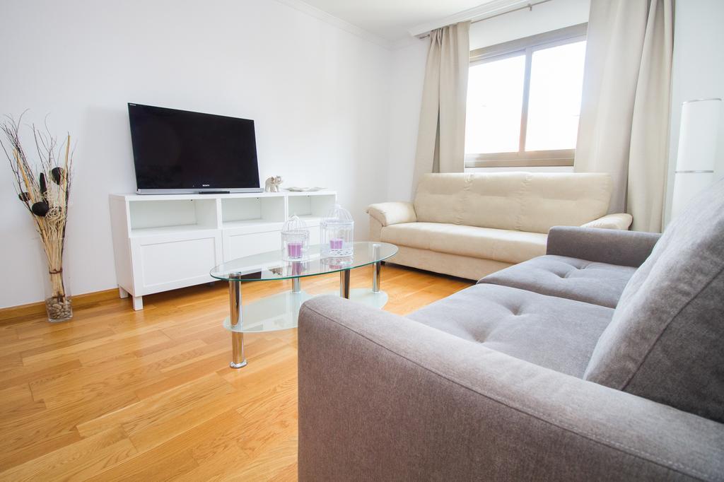 Wonderstays La Estacion Apartment *