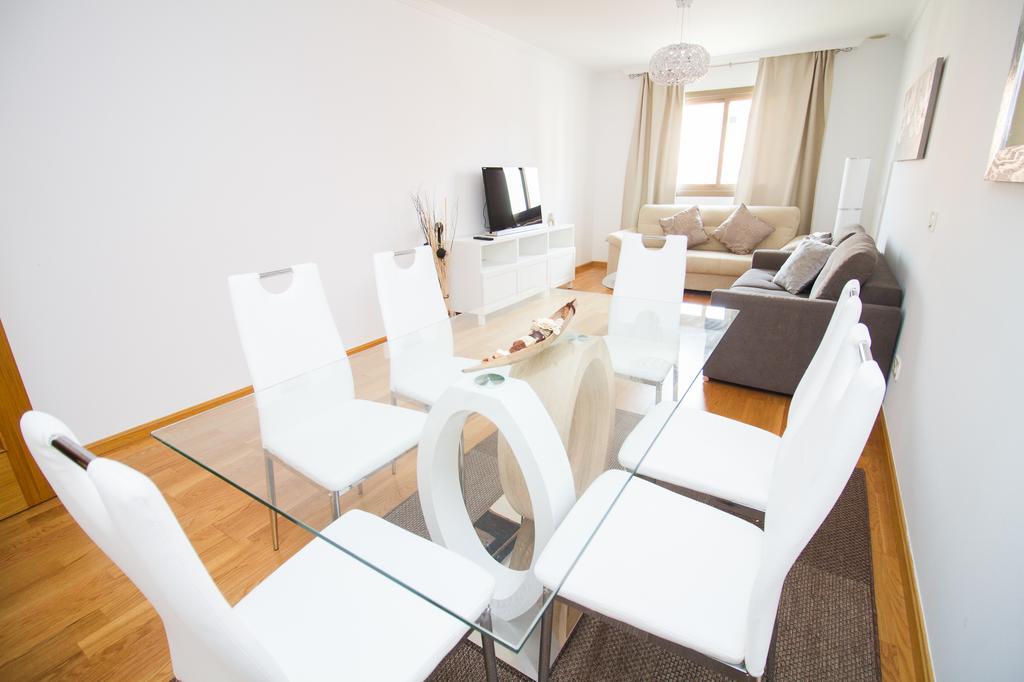 Wonderstays La Estacion Apartment