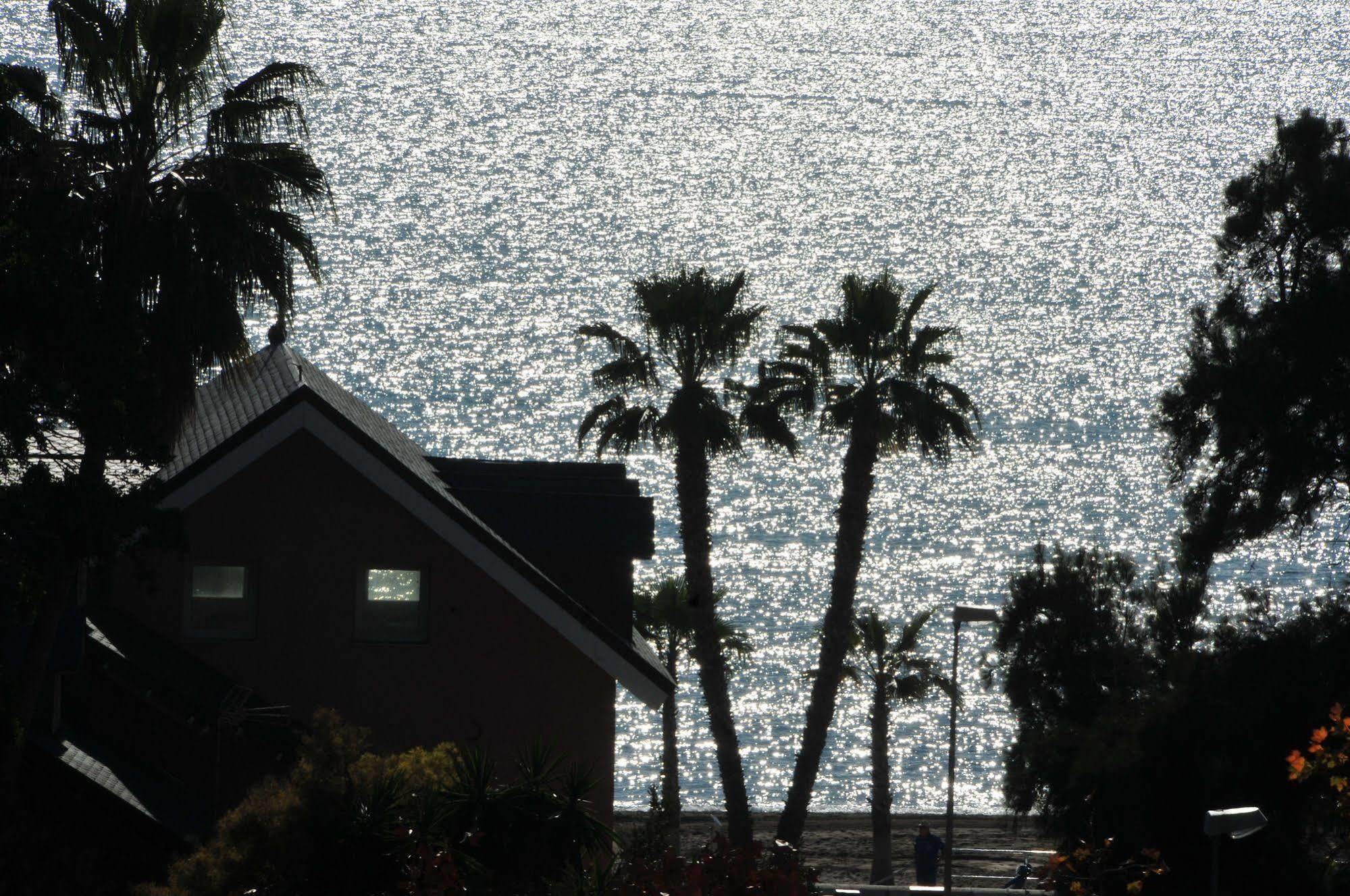 Beach And Center Backpackers Hostal *