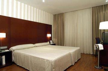 Zenit Hotel 3*