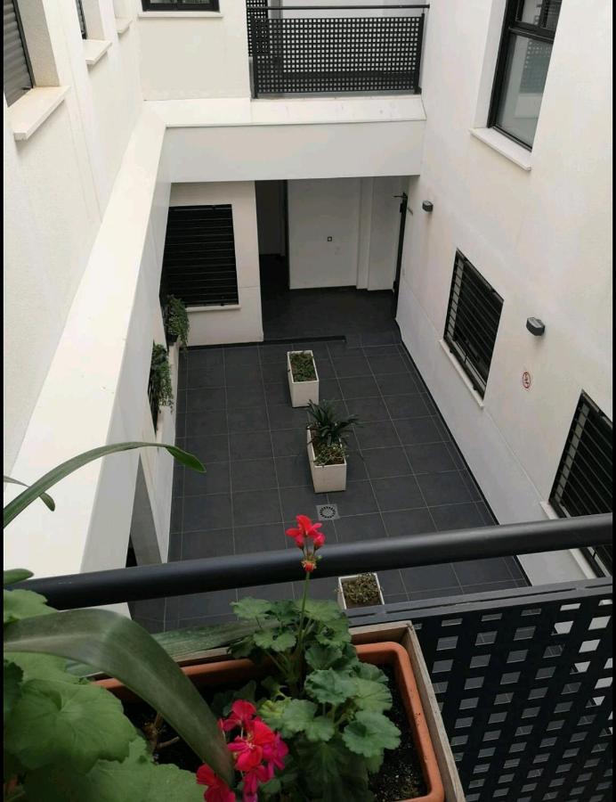 Apartamento Stylish In The Heart Of With Pool *