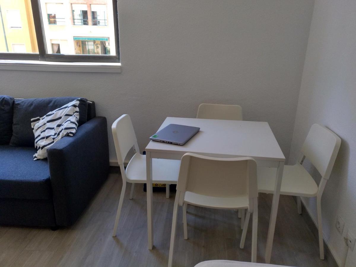 Estudio En Zona Centro Apartment
